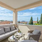 Luxury And Sea View