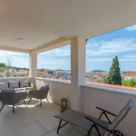 Luxury And Sea View Apartment Brodarica (Sibenik-Knin)