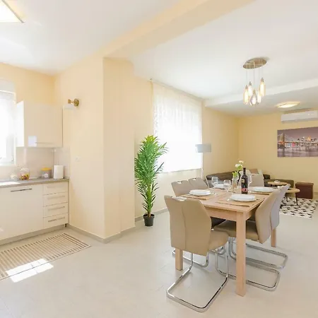 Apartment Luxury And Sea View Brodarica (Sibenik-Knin)
