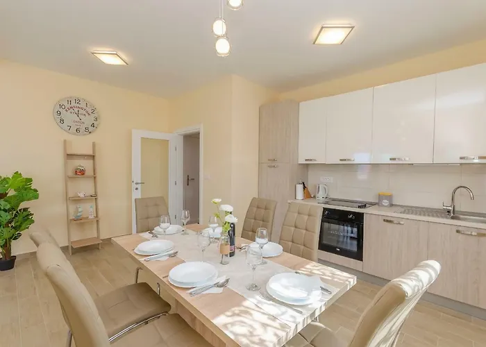 Luxury And Sea View דירה ברודאריצה